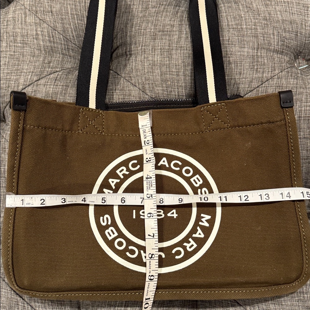 Marc Jacobs Bag Signet Canvas Olive Green Logo Tote - Picture 17 of 17